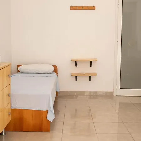 Spacious 3-bedroom 30 Seconds From Sea Apartment